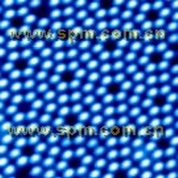 硅晶体的STM原子像